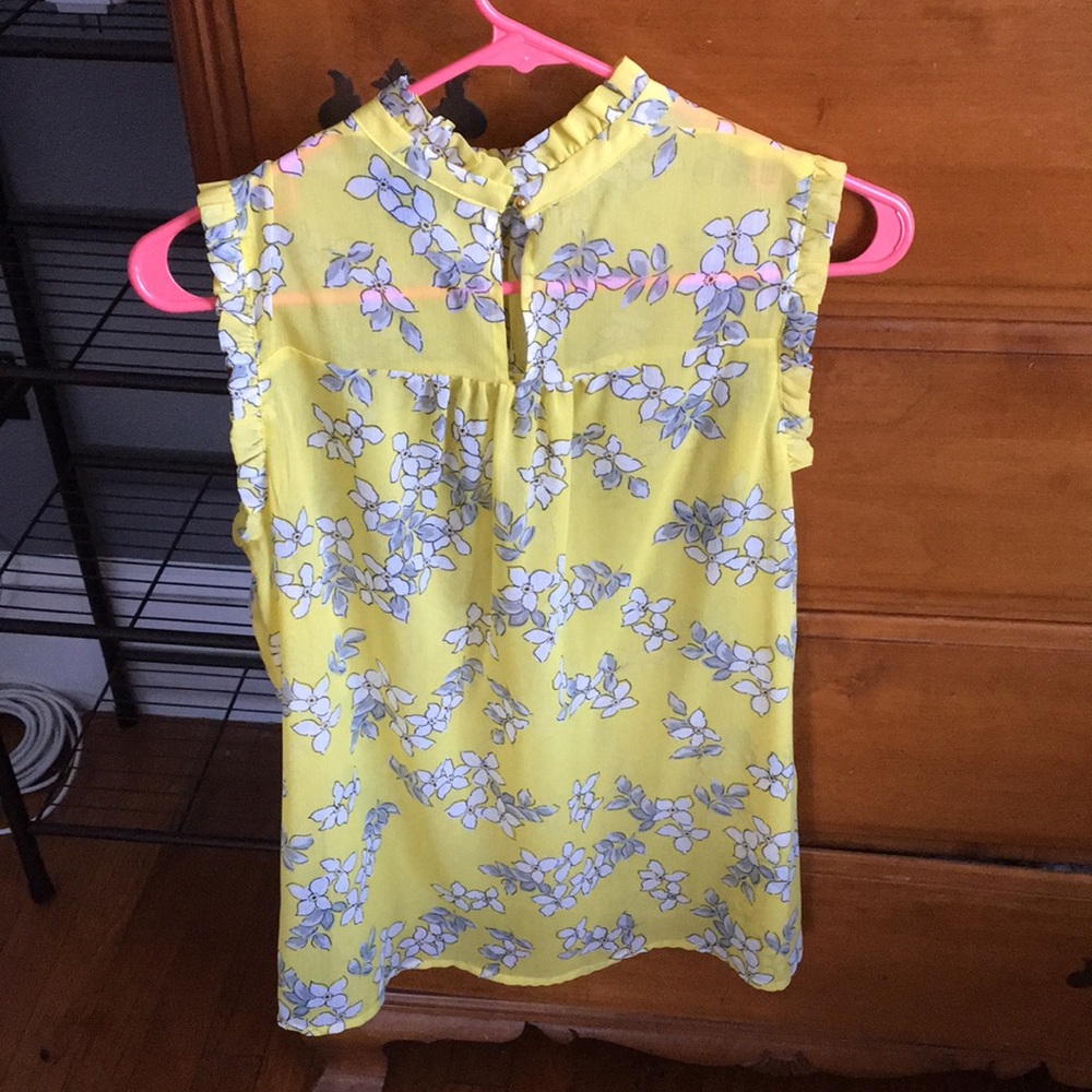 Yellow blouse - Picture 3 of 5